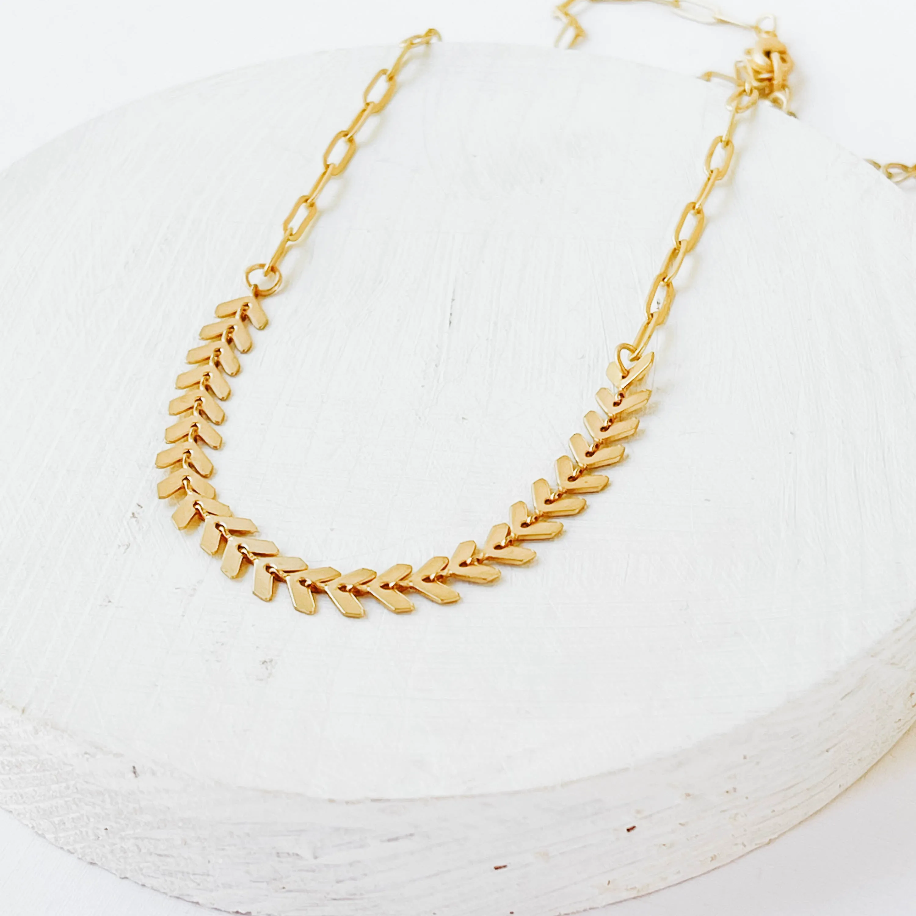 Adjustable Gold Chevron and Paperclip Chain Necklace