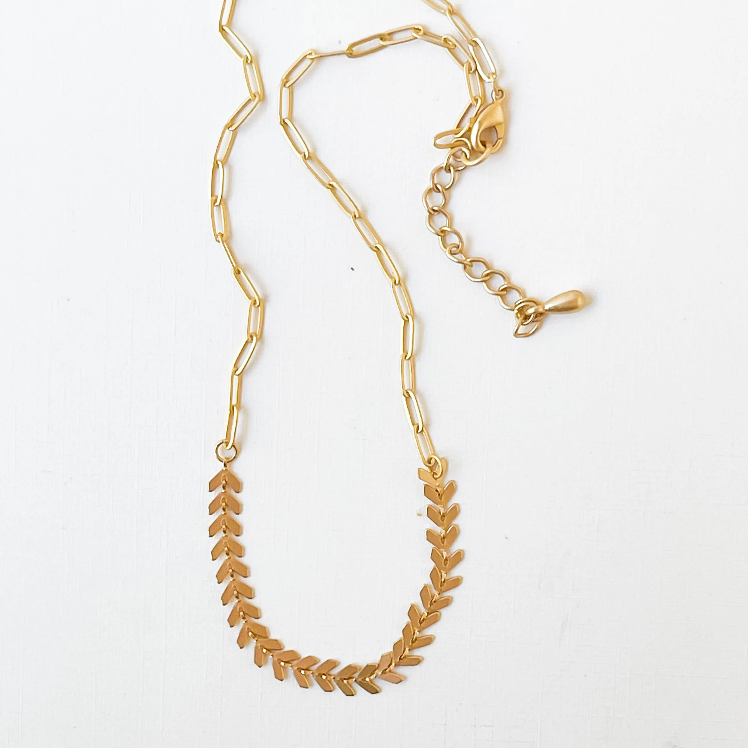 Adjustable Gold Chevron and Paperclip Chain Necklace