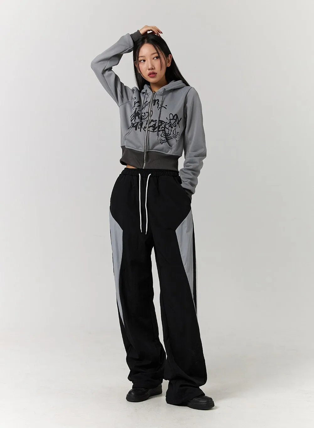 Crop Graphic Zip-Up Hoodie CD329