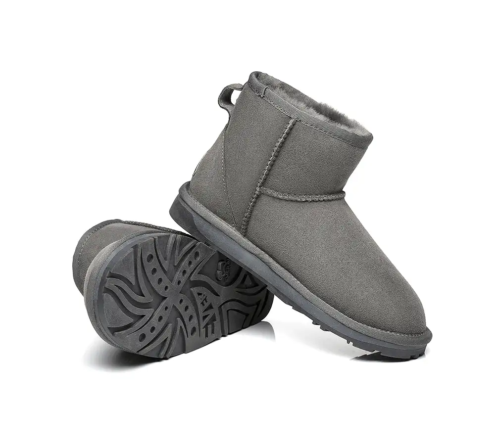 EVERAU Mini Classic Sheepskin Boots