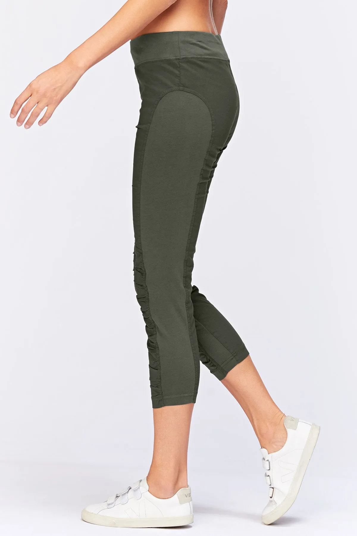 Jetter Crop Legging