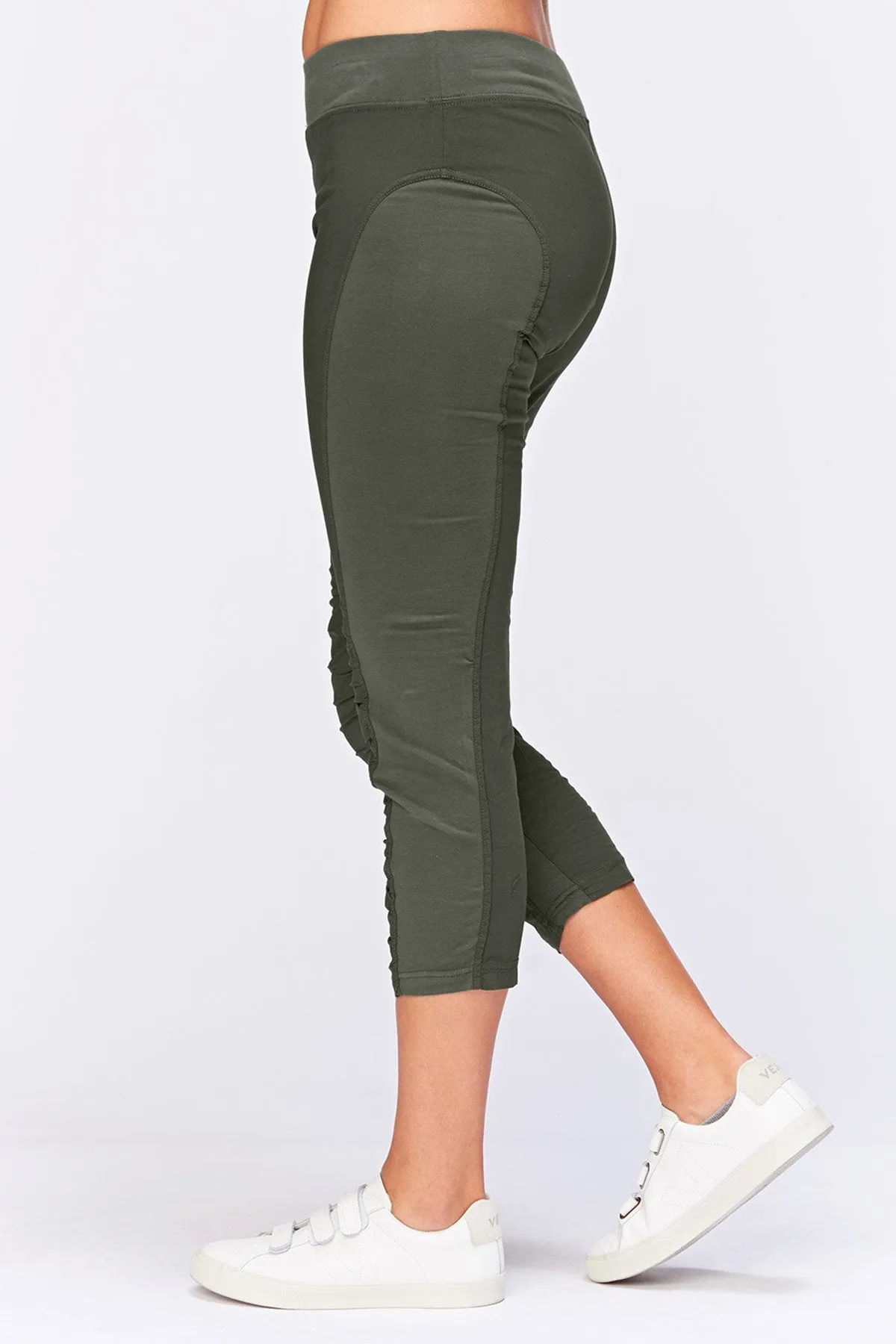 Jetter Crop Legging