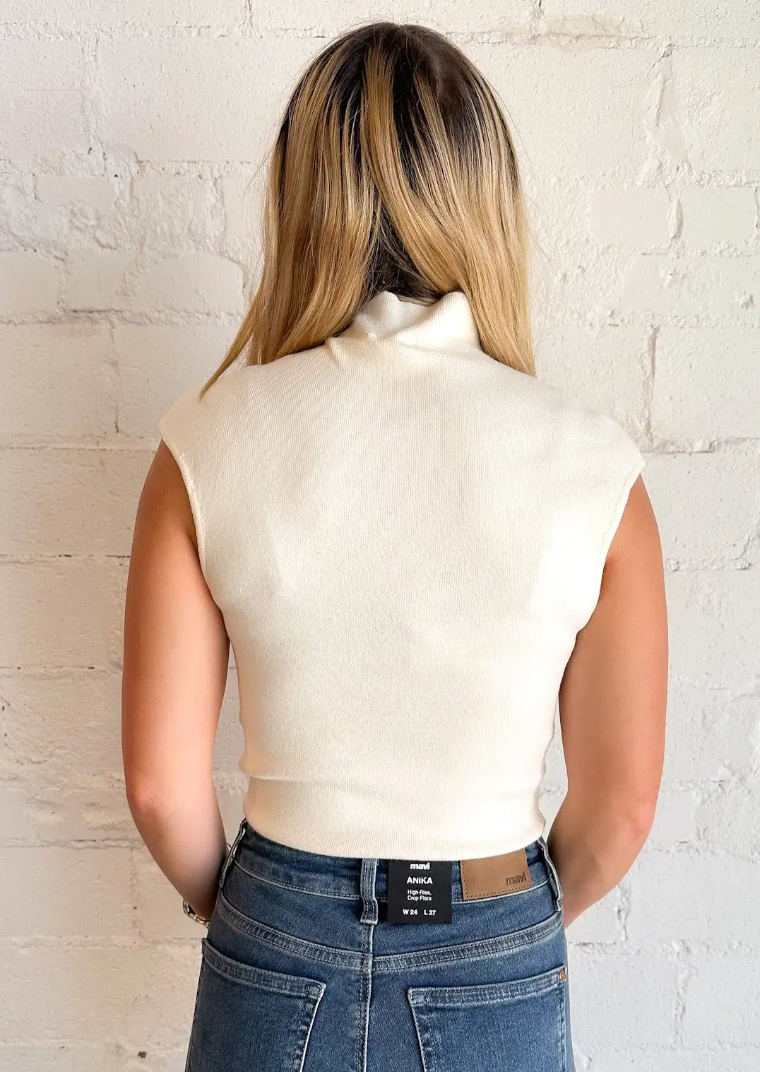 Jillian Sleeveless Sweater Top