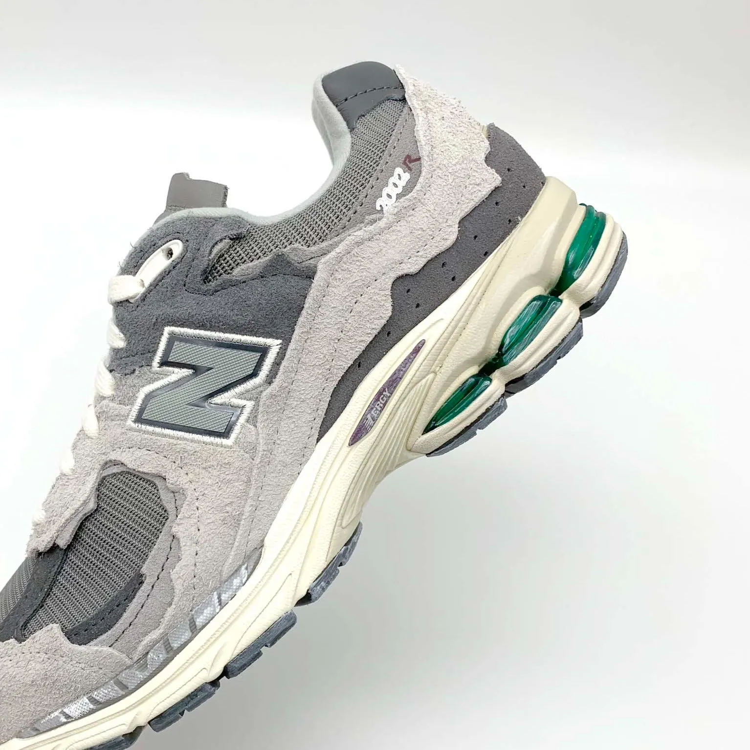 New Balance 2002R Protection Pack Rain Cloud