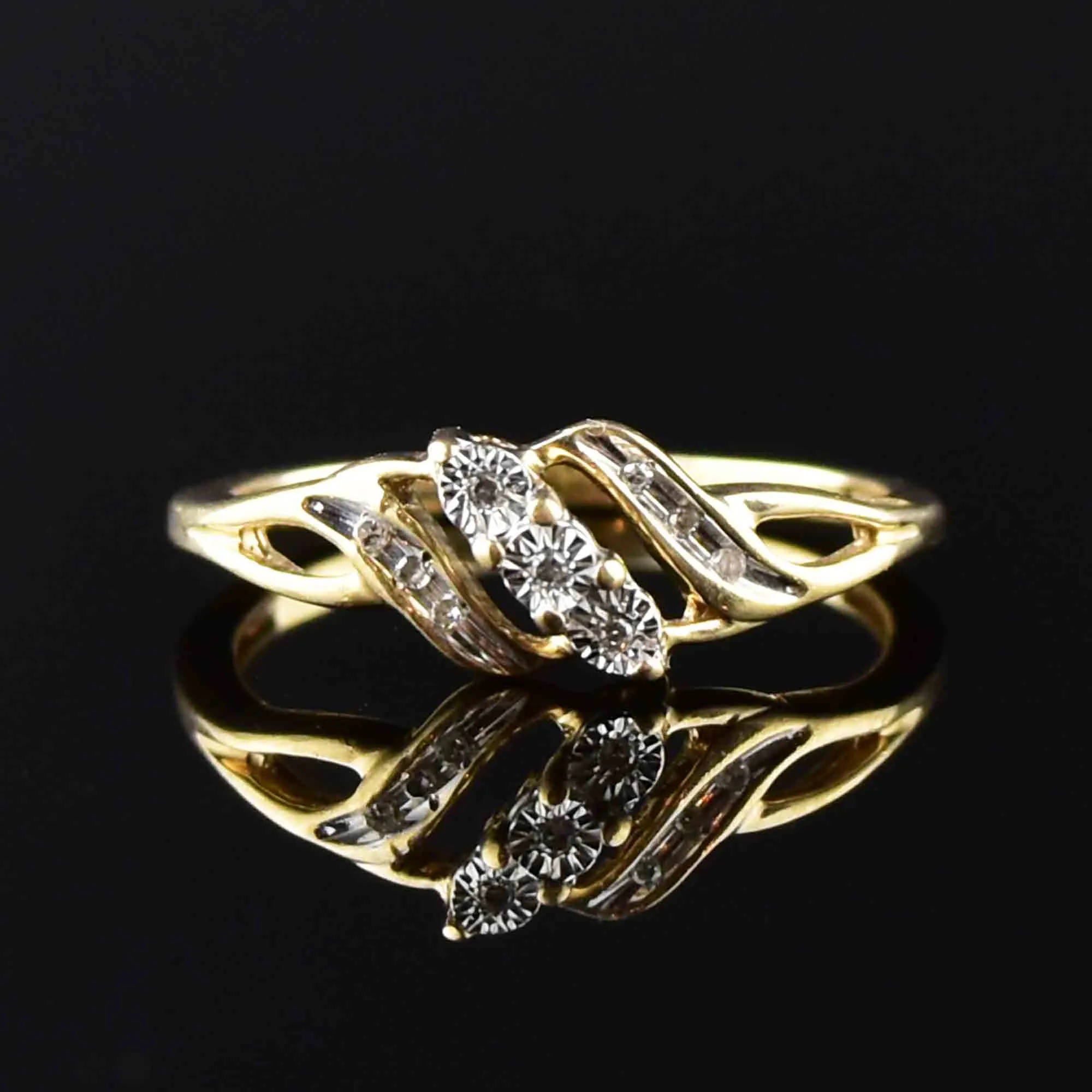 Vintage 10K Gold Diamond Engagement Ring