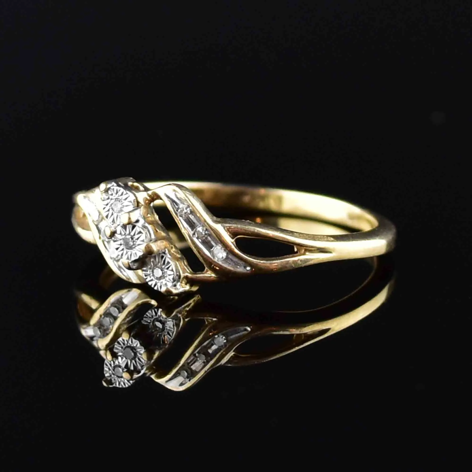 Vintage 10K Gold Diamond Engagement Ring